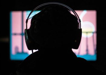 Deepfake porn crackdown passes in Senate to allow people to sue